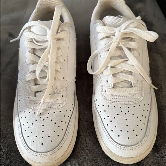 Nike Other - Classic White Nikes
